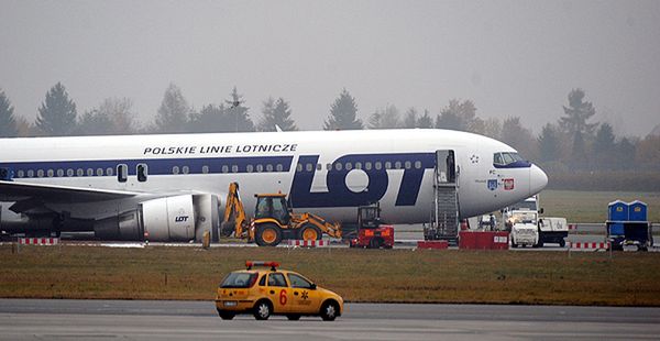 Boeing 767, którym wylądował kpt. Tadeusz Wrona, zostanie sprzedany