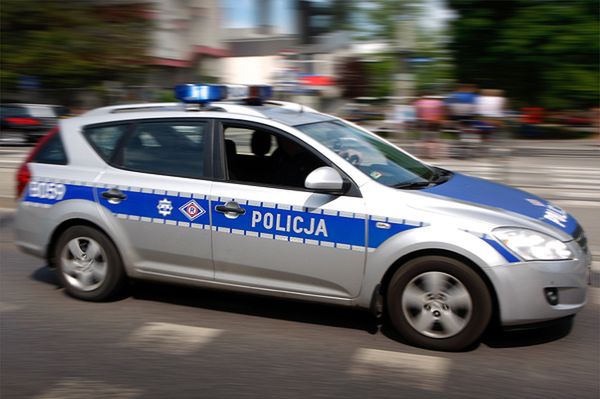 W Warszawie wciąż trwa obława na mężczyznę, który potrącił policjanta