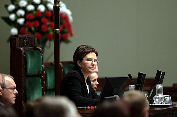 Ewa Kopacz: maksymalną karą dla posłów - odebranie półrocznej diety