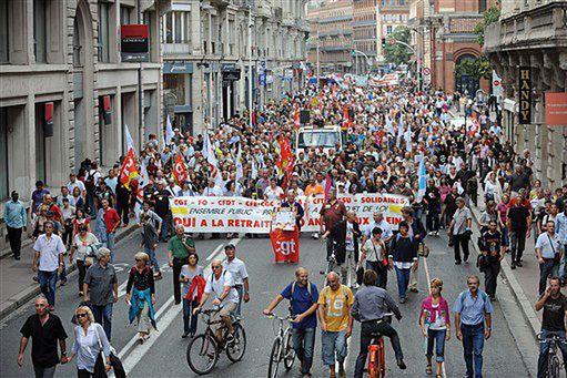 Francuzi protestują przeciwko reformie emerytalnej