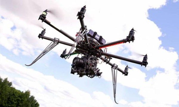Policja inwestuje w drony z gazem pieprzowym