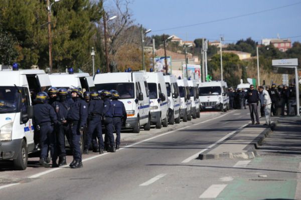 Strzelanina w Marsylii. Napastnicy otworzyli ogień do policji