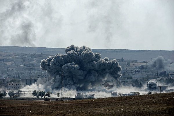 Posiłki przybyłe na pomoc Kobane bez szans na wyparcie dżihadystów