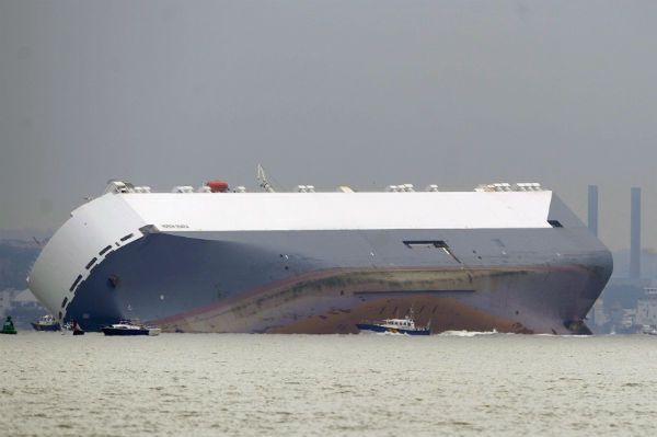 Jest śledztwo ws. transportowca "Hoegh Osaka"