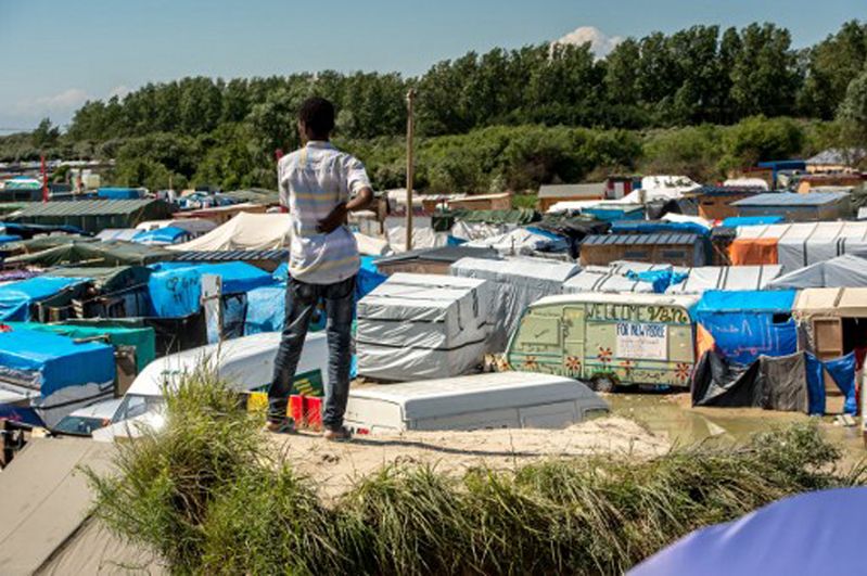Francja zapowiada likwidację obozu migrantów w Calais