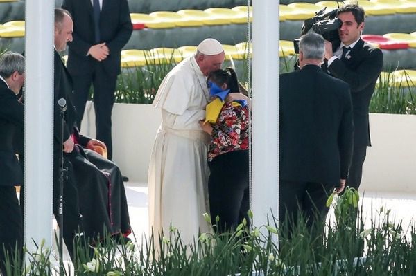 Papież do młodzieży: nie oddawajcie życia w ręce handlarzy narkotykami