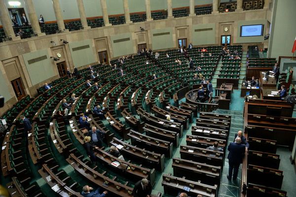 Sejm: PO i N chcą odrzucenia kolejnego projektu PiS ws. Trybunału Konstytucyjnego