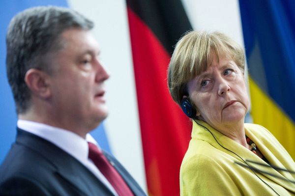 Merkel rozmawiała z Poroszenką o szczycie w sprawie Ukrainy
