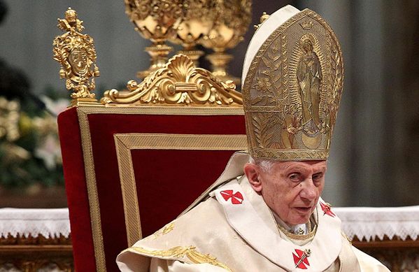 Benedykt XVI pozdrowił uczestników orszaków Trzech Króli w Polsce
