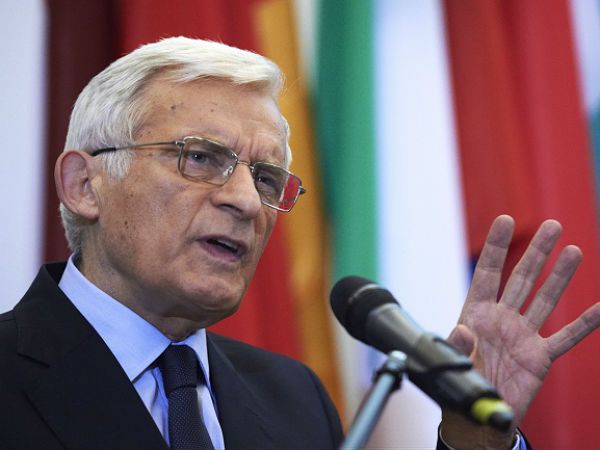 Jerzy Buzek: najlepiej zostać w Polsce