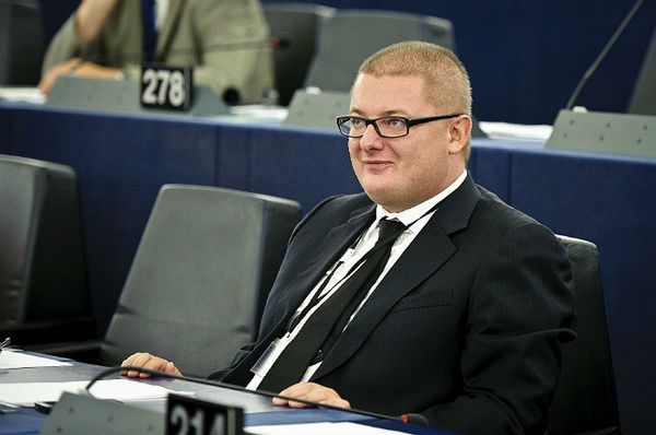 Michał Kamiński kpi z retoryki PiS: następny krok to zakładanie oddziałów partyzanckich w lasach