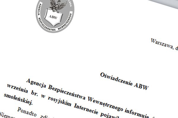 ABW: drastyczne zdjęcia z katastrofy smoleńskiej pojawiły się już 28 września