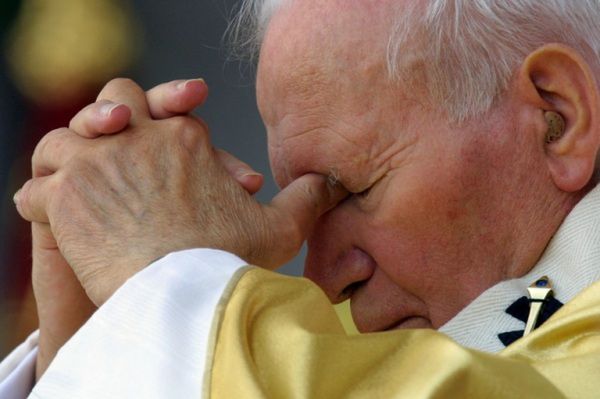 Obrażanie papieża Jana Pawła II bezkarne