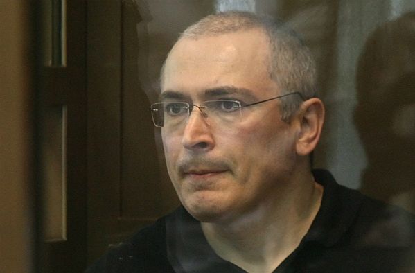 Sąd skrócił wyrok Chodorkowskiemu, wyjdzie na wolność w 2014 roku