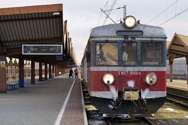 Zmiany w rozkładzie PKP: przejazdy dłuższe nawet o ponad godzinę