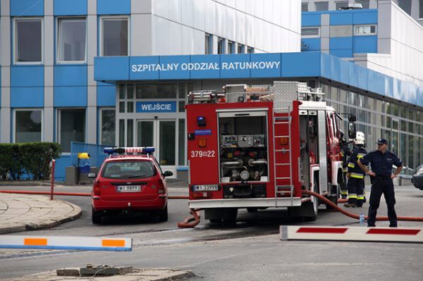 Za wywołanie fałszywego alarmu grozi 8 lat więzienia. Do tego dochodzi jeszcze zwrot kosztów za organizację ewakuacji