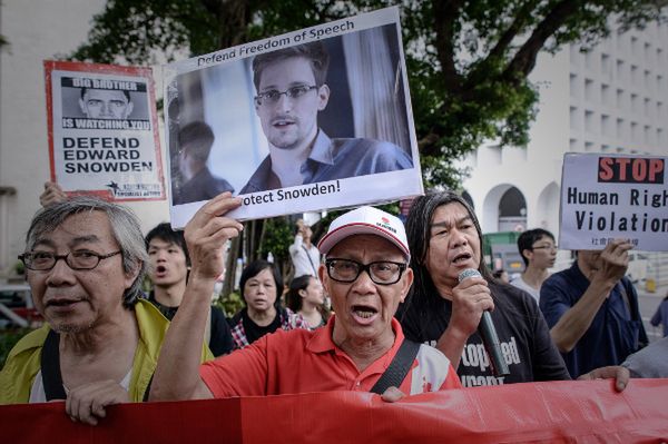 WikiLeaks: Edward Snowden wystąpił o azyl również w Islandii