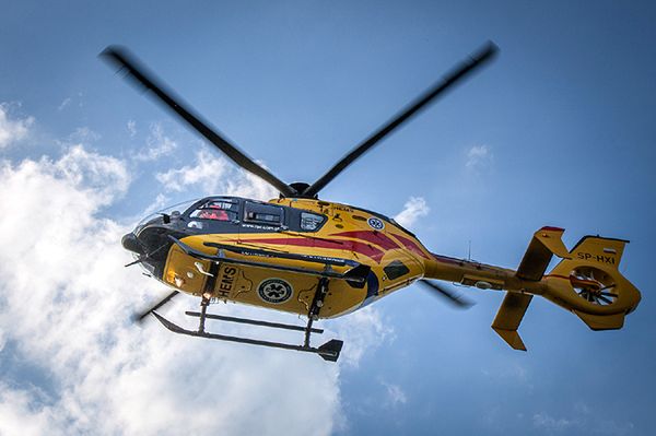 Wypadek w szkole na Dolnym Śląsku. Uczeń wypadł z okna