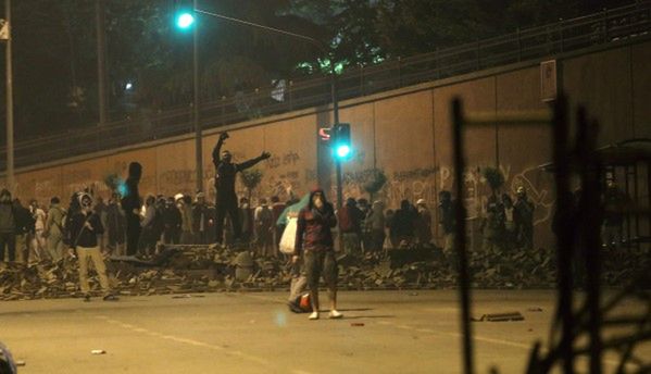 Turecka policja znów użyła gazu łzawiącego na demonstracjach w Stambule i Ankarze