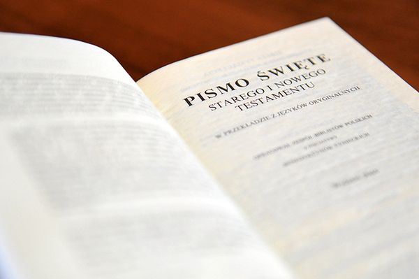 Władze Malezji skonfiskowały Biblie z określeniem Boga jako "Allaha"