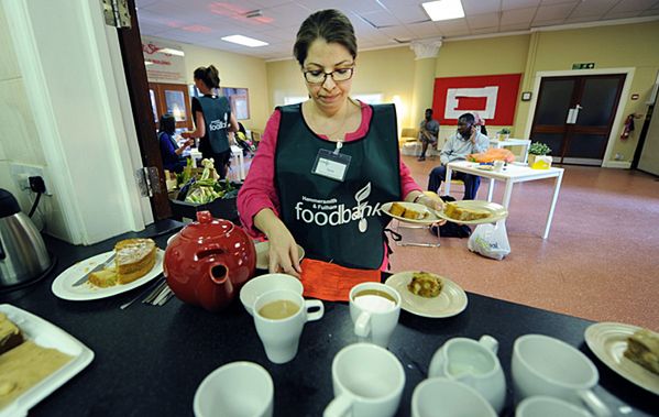 Coraz więcej Brytyjczyków korzysta z darmowego rozdawnictwa żywności