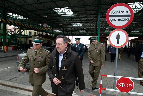 Szef MSW Bartłomiej Sienkiewicz: polsko-rosyjski ruch graniczny - bez zakłóceń