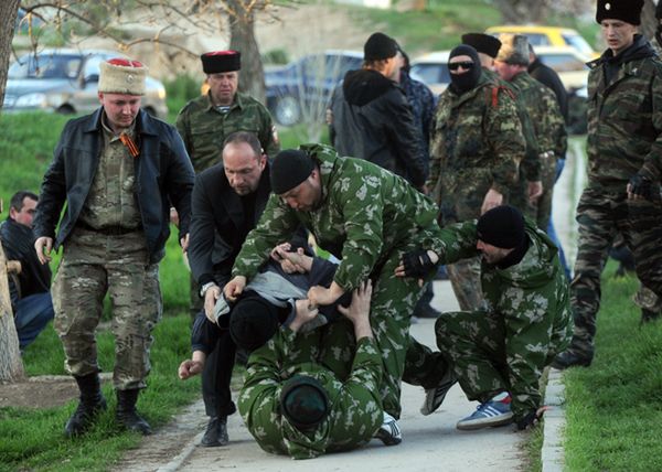 Relacja WP.PL z Krymu - kulisy rosyjskiego szturmu w Belbeku. "Polacy są tacy sami jak Rosjanie"