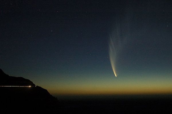 Kometa C/2013 R1 (Lovejoy) wciąż widoczna przez lornetki