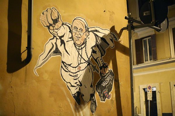 W Rzymie usunięto mural z papieżem Franciszkiem jako Supermanem