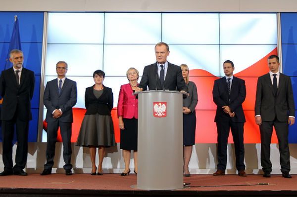 Niemiecka prasa o rekonstrukcji rządu w Polsce: reakcja na sondaże
