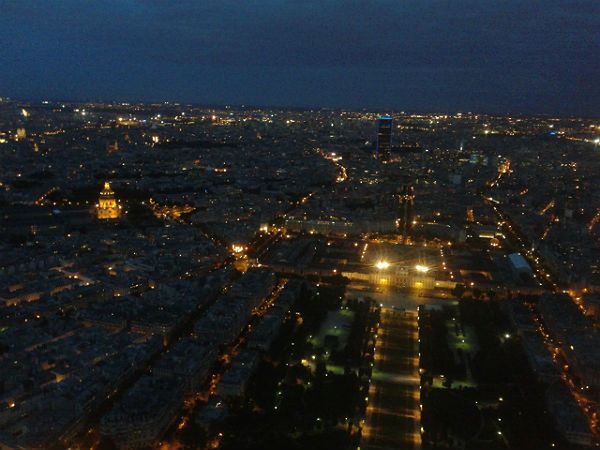 15-latka miała dokonać samobójczego zamachu we Francji. Dżihadyści dostarczyli jej broń