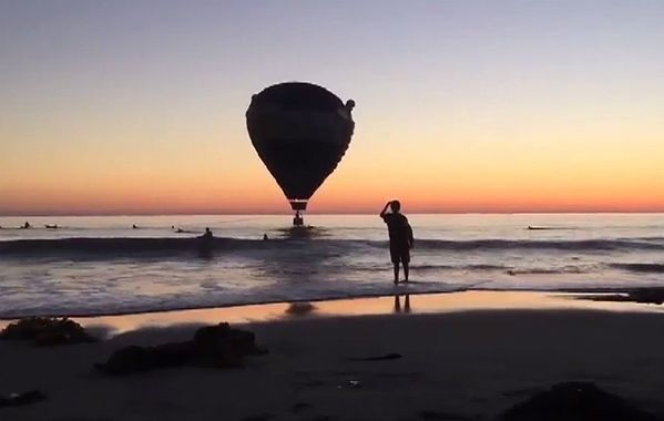 Oświadczyny z przygodami. Romantyczny lot balonem zakończył się w oceanie