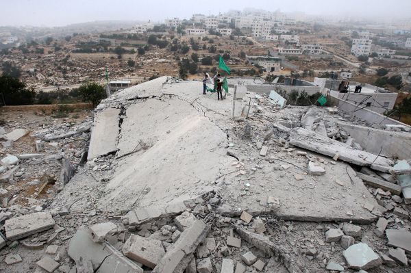Zniszczono domy Palestyńczyków podejrzanych o zabicie izraelskich nastolatków
