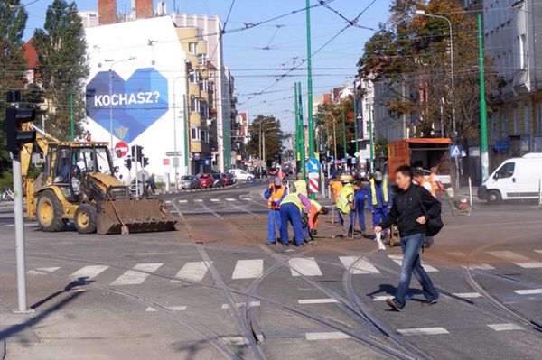 Mieszkańcy spóźnieni i wściekli - czyli ruszył remont „Teatralki”