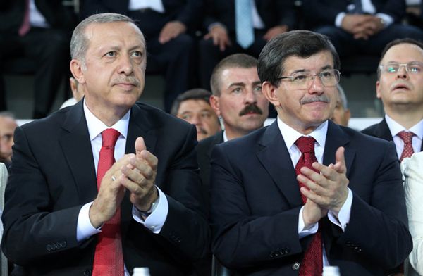 Recep Tayyip Erdogan zaprzysiężony na prezydenta Turcji. Ahmet Davutoglu premierem
