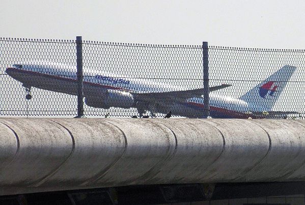 Brytyjscy eksperci zbadają czarne skrzynki malezyjskiego Boeinga 777