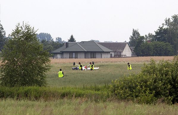 Zderzenie dwóch samolotów koło Radomia. Nie żyją dwie osoby