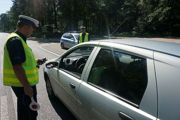 Pijana matka wiozła dziecko do szkoły. Wpadła podczas akcji policji