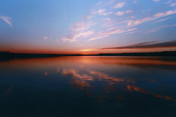 Fontanny dotlenią Jezioro Paprocańskie, by zwalczać sinice