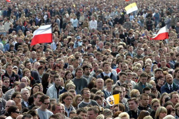 Słynny kamień papieski na krakowskich Błoniach sprofanowany