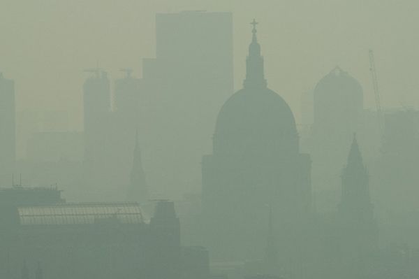 Londyn: smog i saharyjski kurz