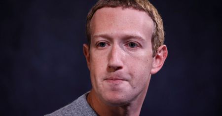 Facebook zakaże reklam, które przedstawiają rasy albo religie jako zagrożenie