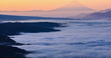 Góra Fuji na zdjęciach Takashiego Nakazawy. Ich różnorodność cię zaskoczy