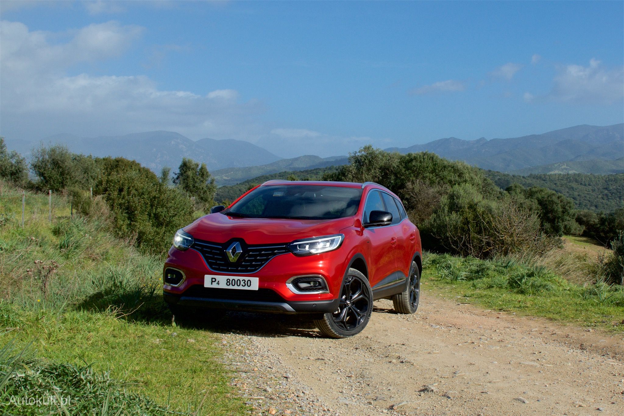 Nowy Kadjar będzie dostępny z napędem na cztery koła, ale większości klientów wystarczy system Extended Grip