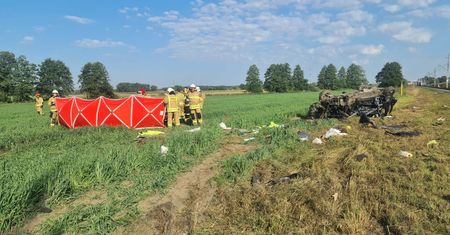 Poważny wypadek na torach. 29-latek walczy o życie