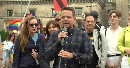Trzaskowski na otwarciu Parady Równości: “Warszawa jest europejska, uśmiechnięta, tolerancyjna”