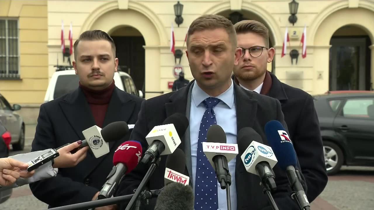 Policja przeszukała dom Roberta Bąkiewicza