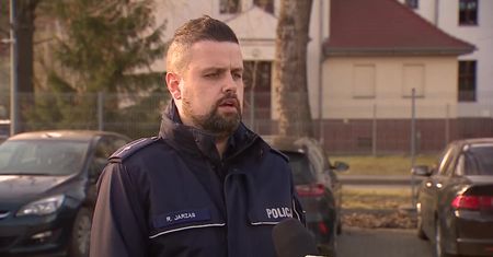 Kolizja radiowozu z autem nauki jazdy we Wrocławiu. Wiadomo, kto został uznany za winnego