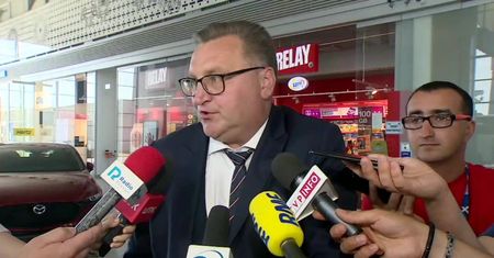 “Czujemy sympatię kibiców”. Reprezentacja Polski U-21 wylądowała na poznańskiej Ławicy