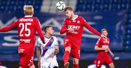 Wisła Kraków przegrała u siebie z Rakowem Częstochowa 1:2.